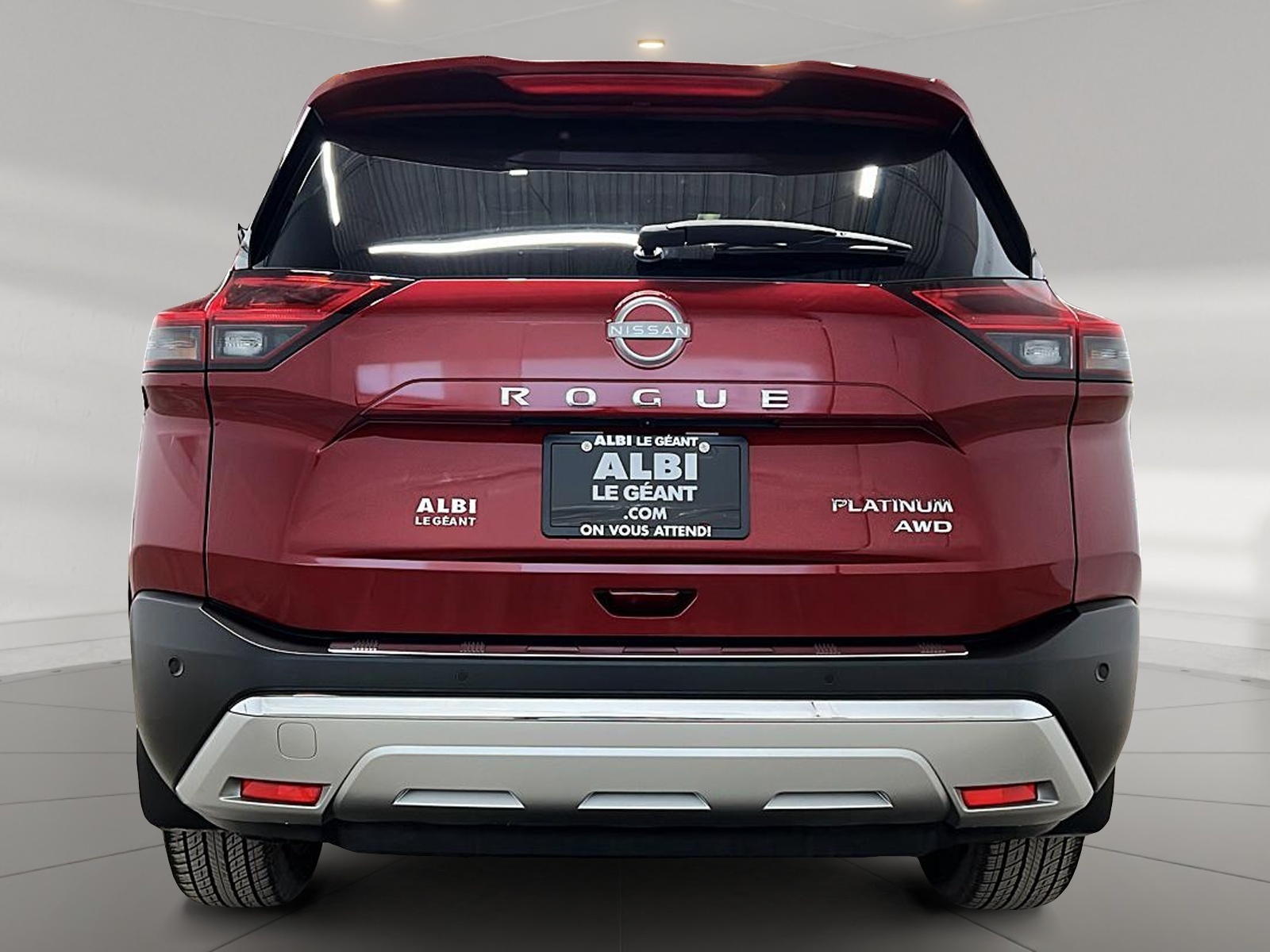 Nissan Rogue PLATINUM CUIR TOIT PANO NAV 4RM 2023 — photo 5
