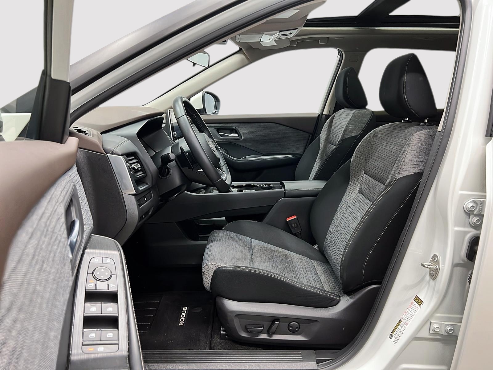 Nissan Rogue SV TOIT PANO 4RM 2023 — photo 7