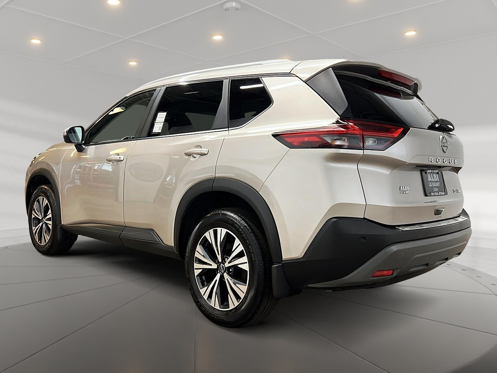 Nissan Rogue SV TOIT PANO 4RM 2023 — photo 6