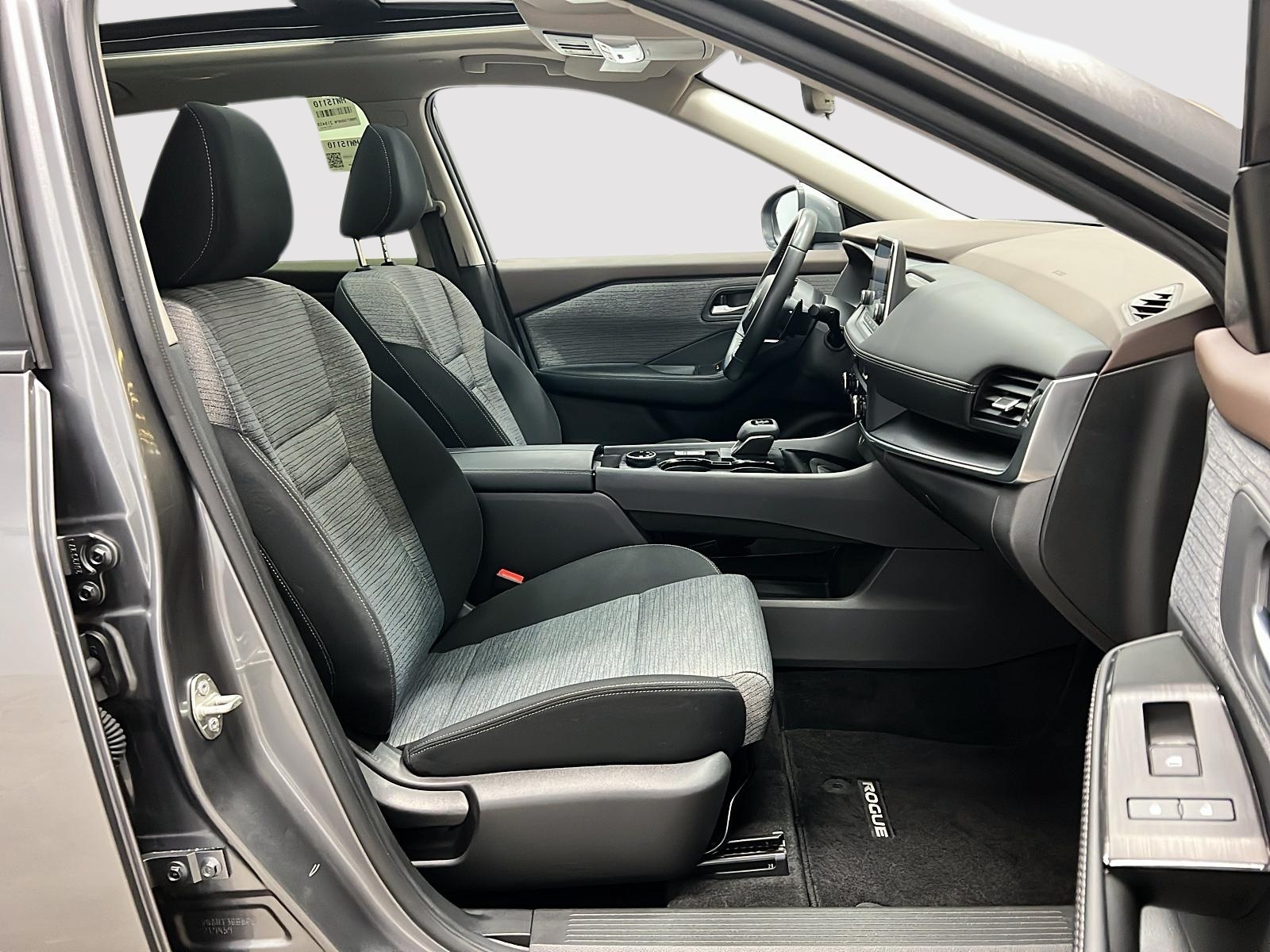 Nissan Rogue SV TOIT PANO 4RM 2023 — photo 8