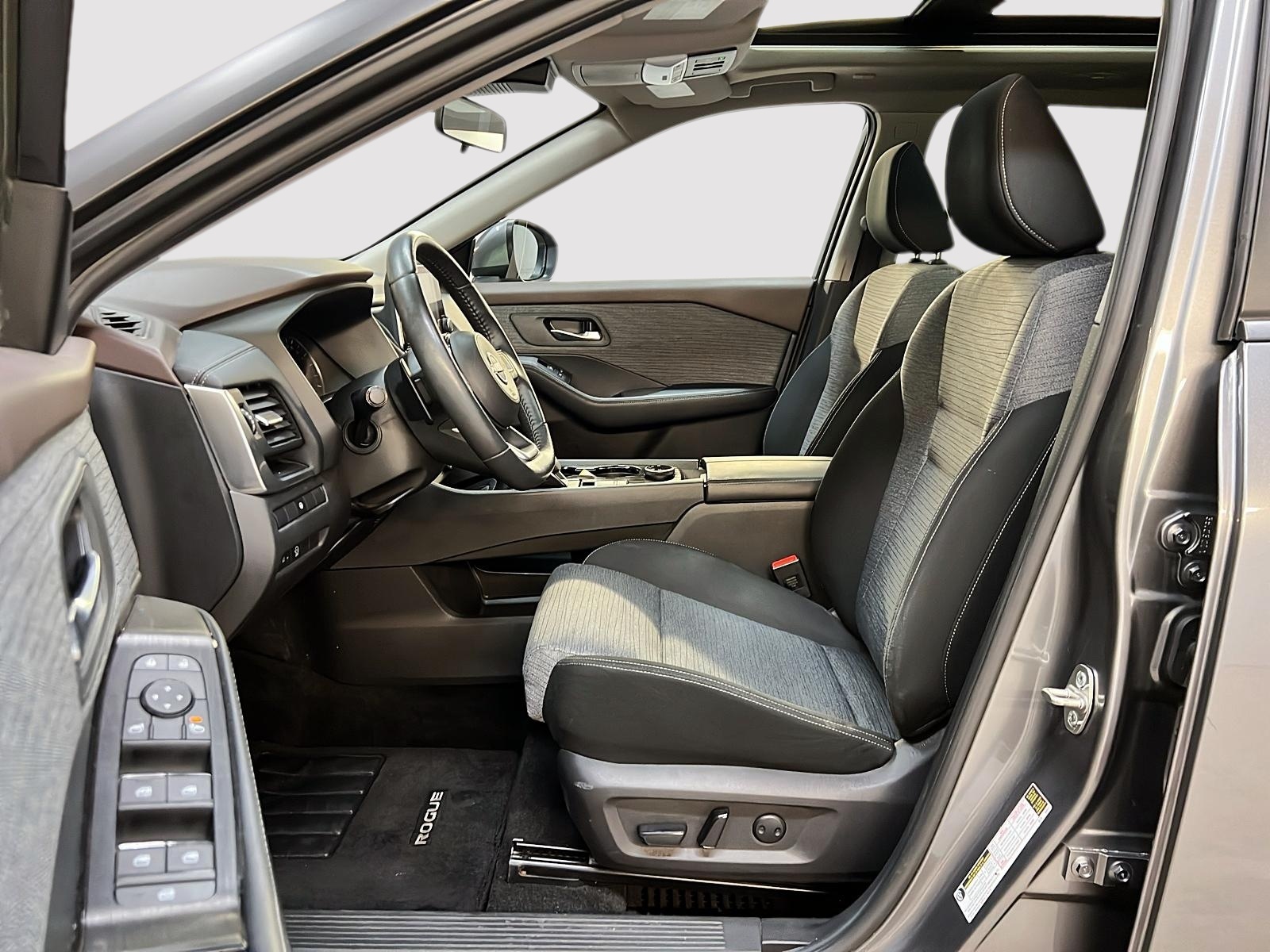 Nissan Rogue SV TOIT PANO 4RM 2023 — photo 7