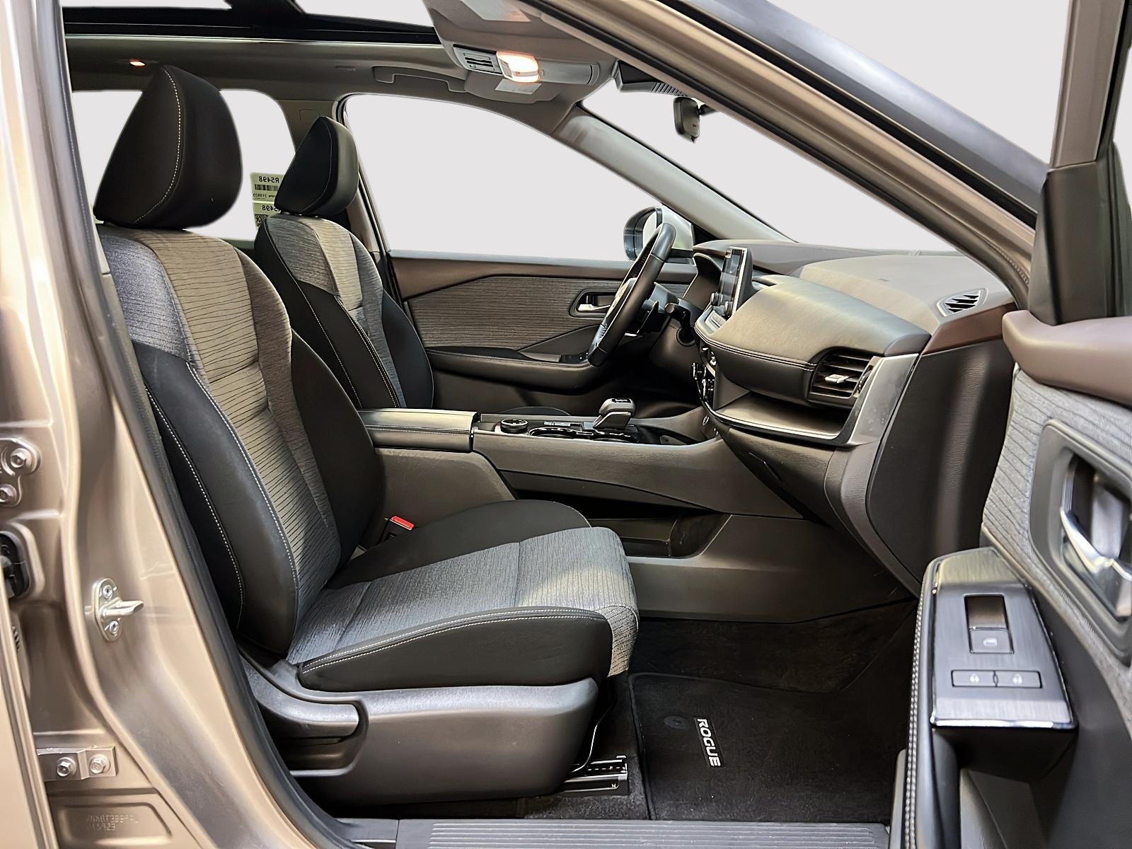 Nissan Rogue SV TOIT PANO 4RM 2023 — photo 8