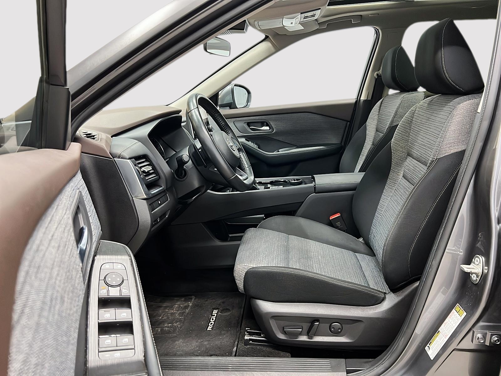 Nissan Rogue SV TOIT PANO 4RM 2023 — photo 7