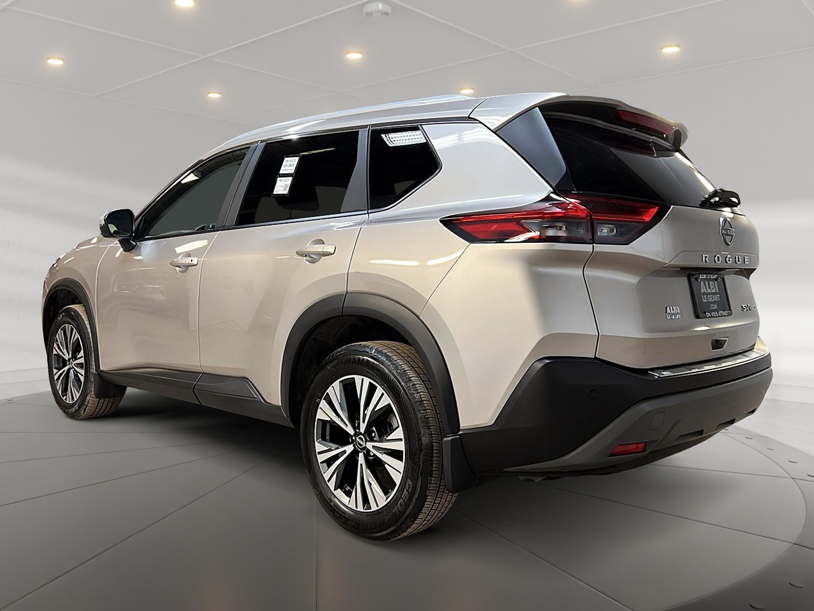 Nissan Rogue SV TOIT PANO 4RM 2023 — photo 6