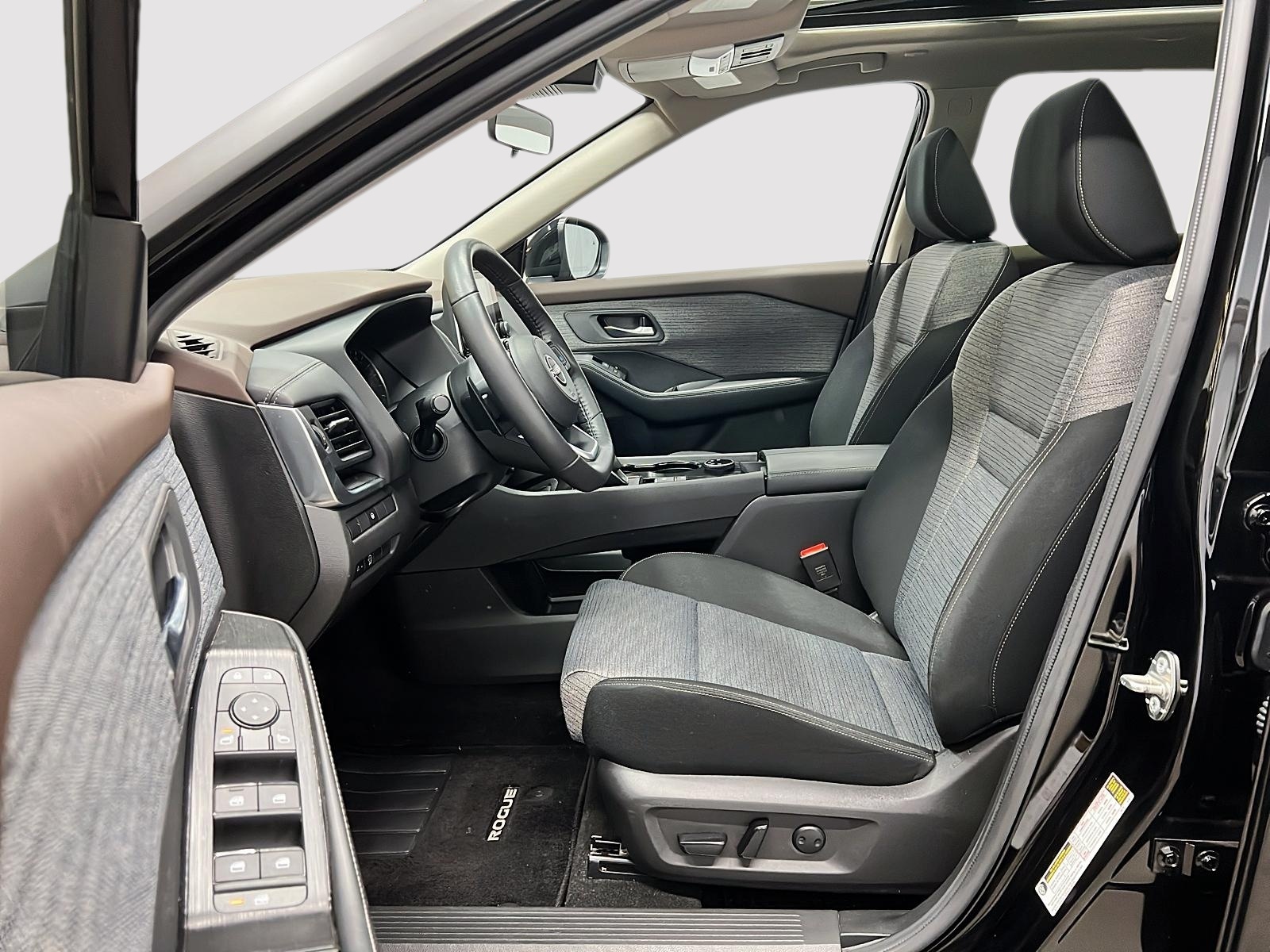 Nissan Rogue SV TOIT PANO 4RM 2023 — photo 7