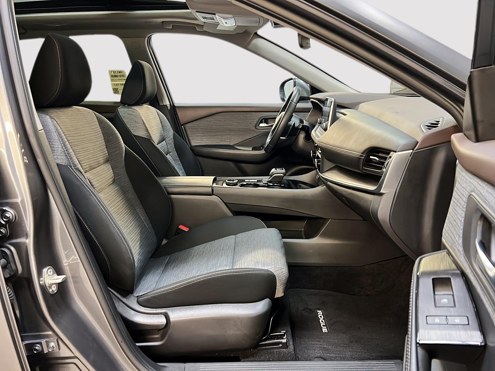 Nissan Rogue SV TOIT PANO 4RM 2023 — photo 8