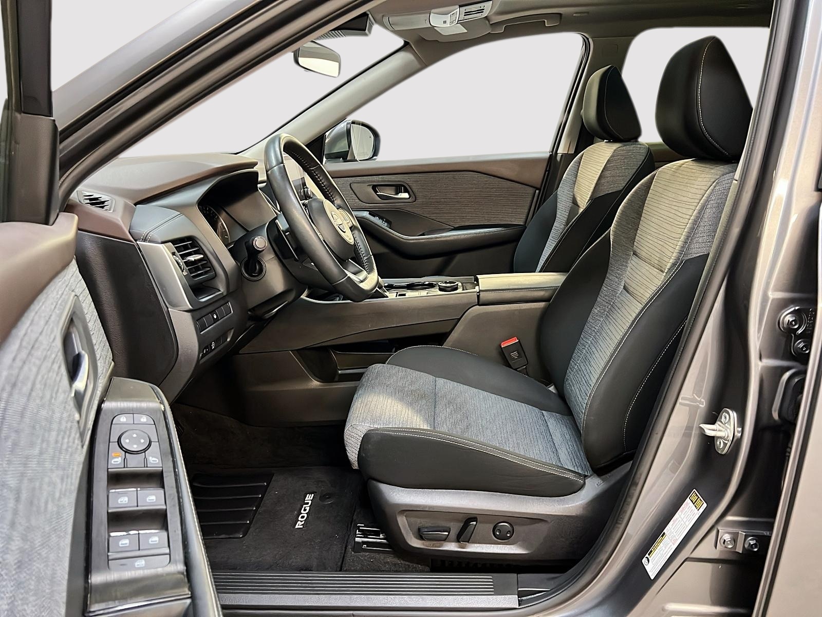 Nissan Rogue SV TOIT PANO 4RM 2023 — photo 7