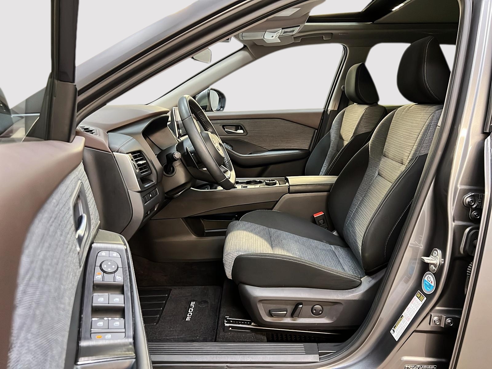 Nissan Rogue SV TOIT PANO 4RM 2023 — photo 7