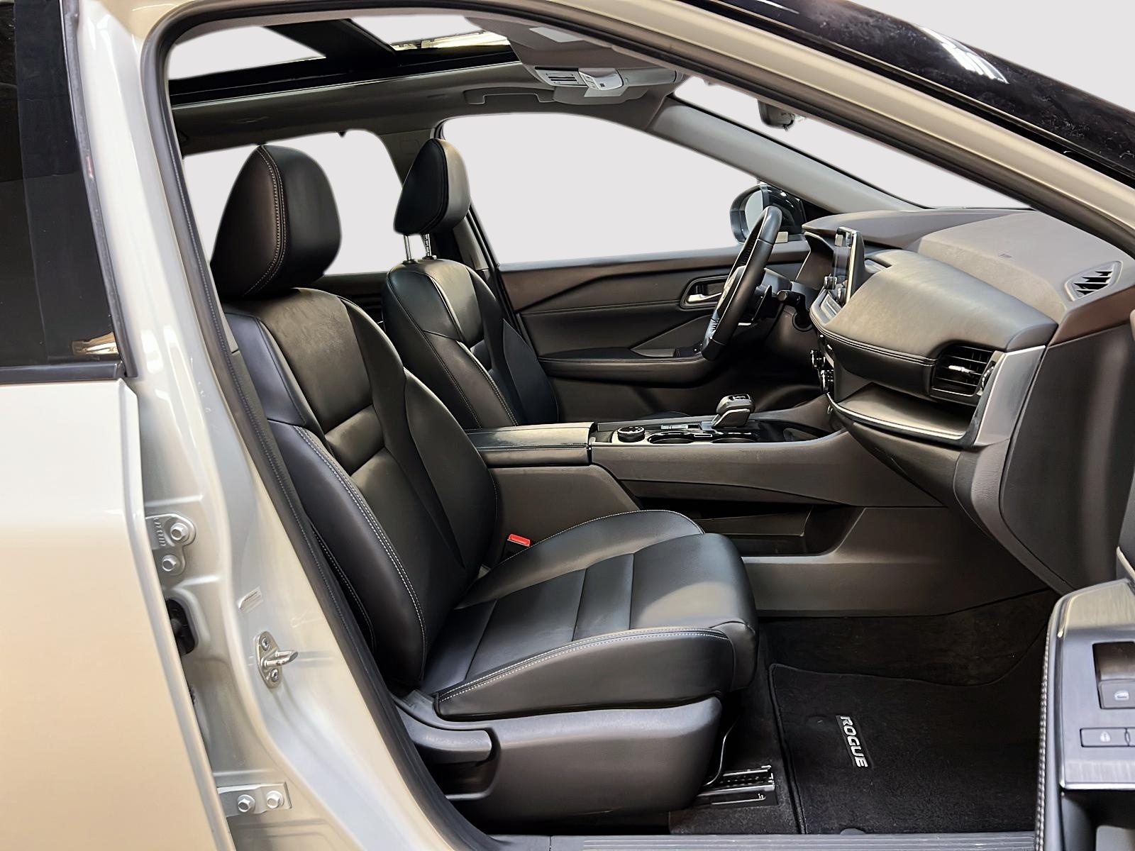 Nissan Rogue SV MIDNIGHT CUIR TOIT PANO 4RM 2023 — photo 8