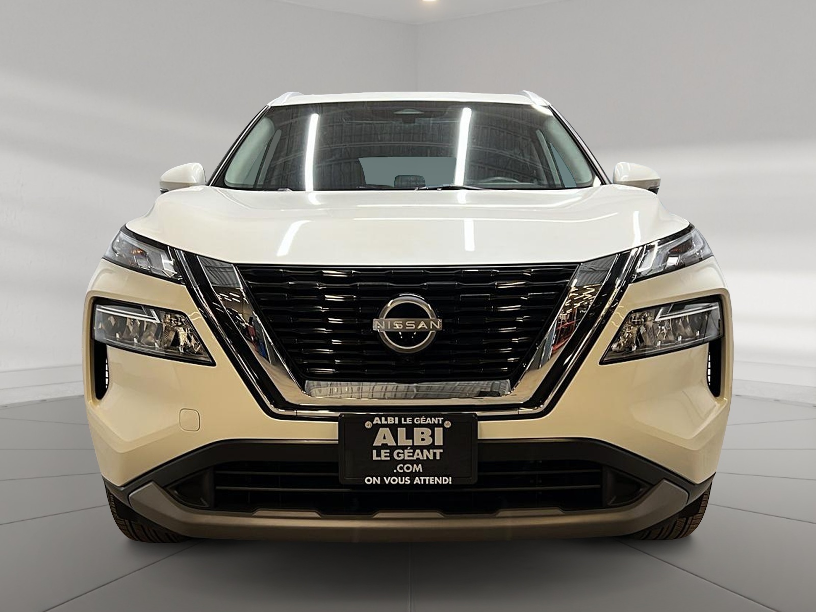Nissan Rogue SV TOIT PANO 4RM 2023 — photo 2
