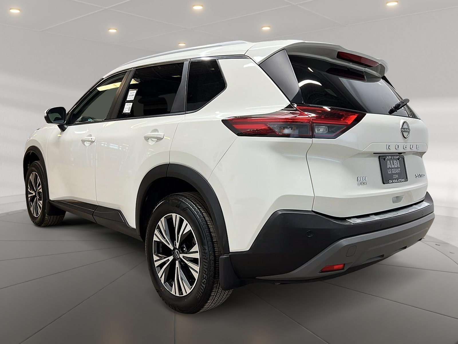 Nissan Rogue SV TOIT PANO 4RM 2023 — photo 6