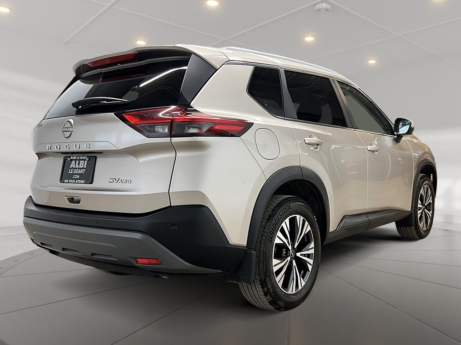Nissan Rogue SV TOIT PANO 4RM 2023 — photo 4
