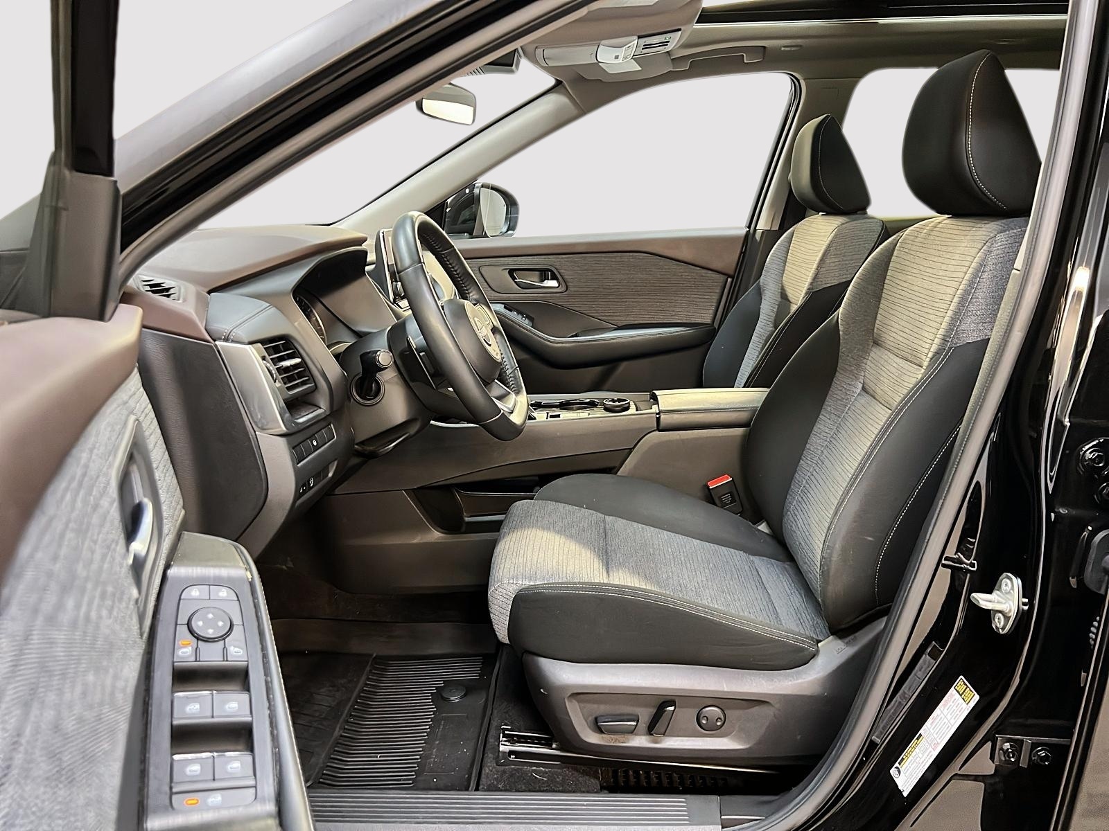 Nissan Rogue SV TOIT PANO 4RM 2023 — photo 7