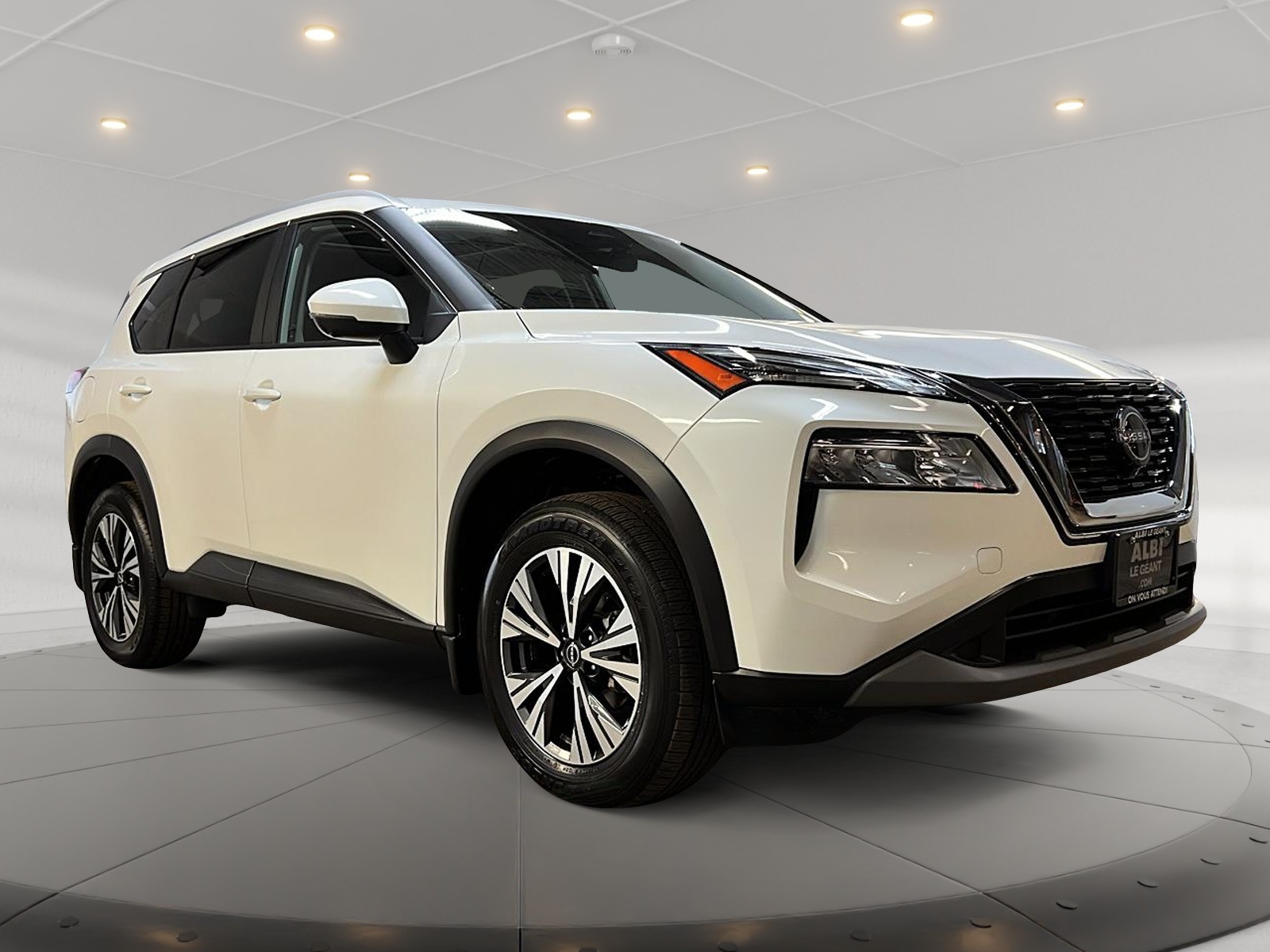 Nissan Rogue SV TOIT PANO 4RM 2023 — photo 3