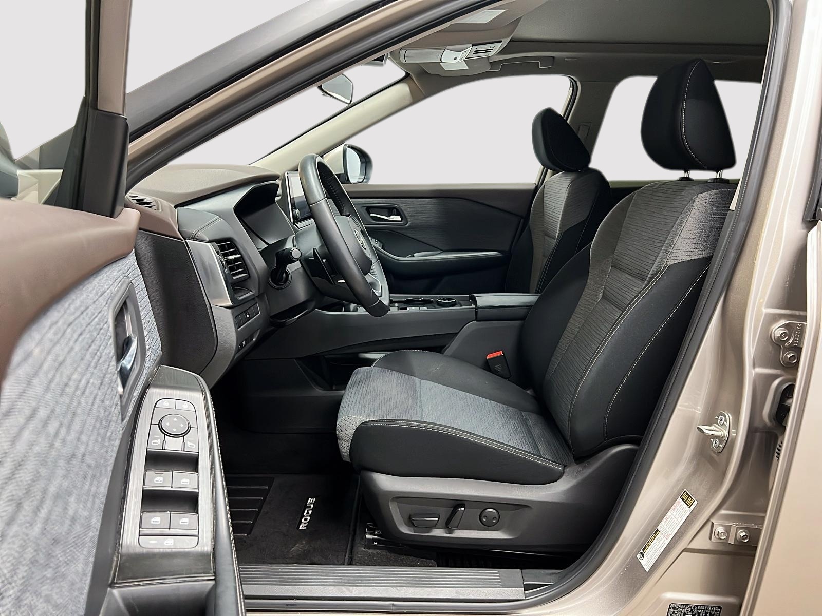 Nissan Rogue SV TOIT PANO 4RM 2023 — photo 7