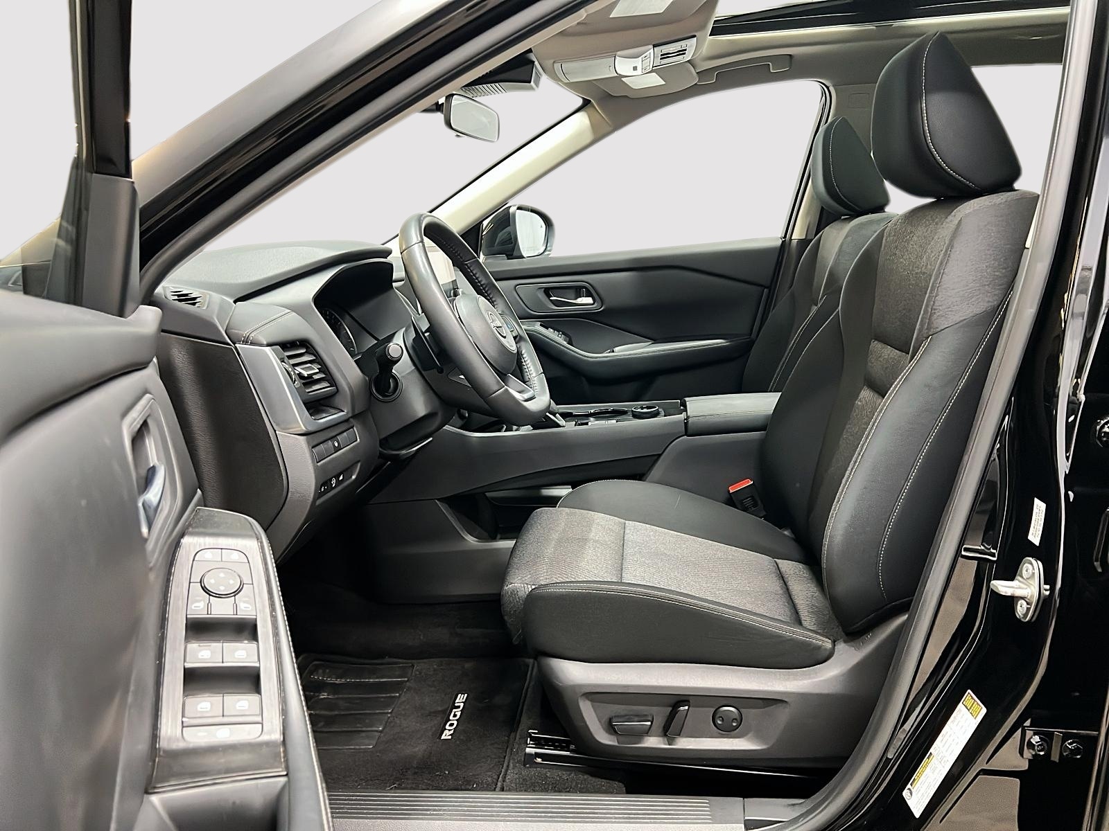 Nissan Rogue SV TOIT PANO 4RM 2024 — photo 7