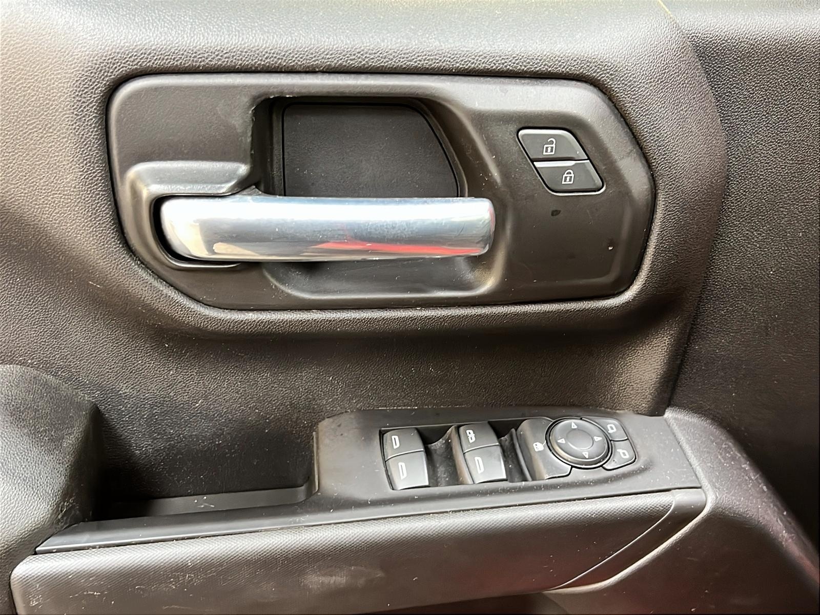 Chevrolet Silverado 1500 2023 - Image #36