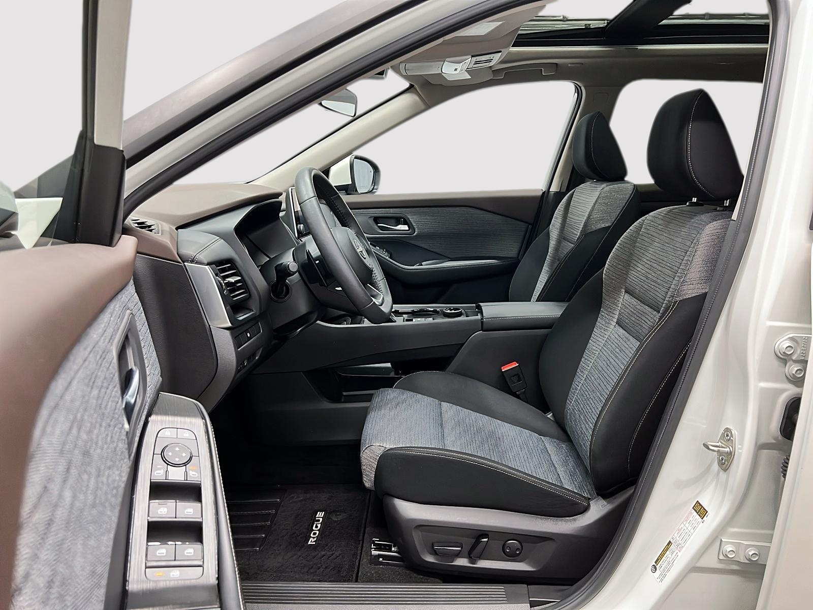 Nissan Rogue SV TOIT PANO 4RM 2023 — photo 7