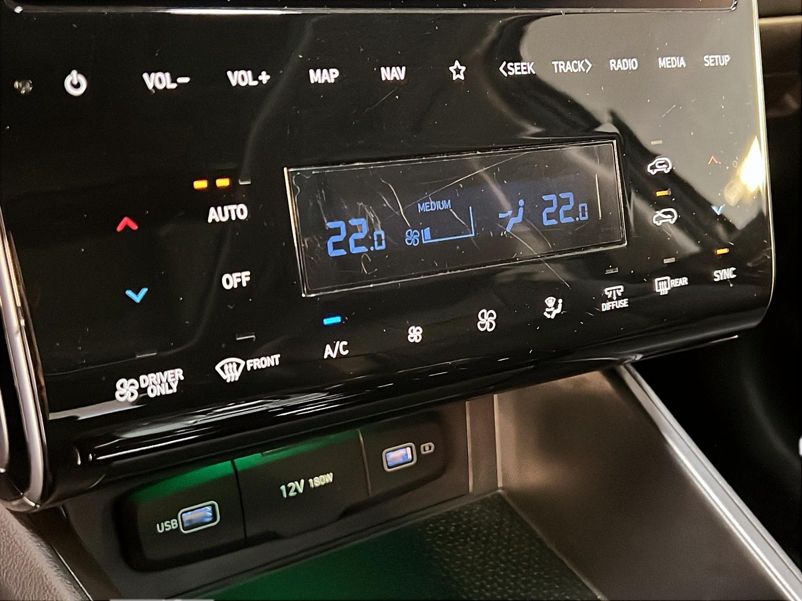 Hyundai Tucson LUXURY HYBRID CUIR TOIT PANO NAV 4RM 2024 - image #16