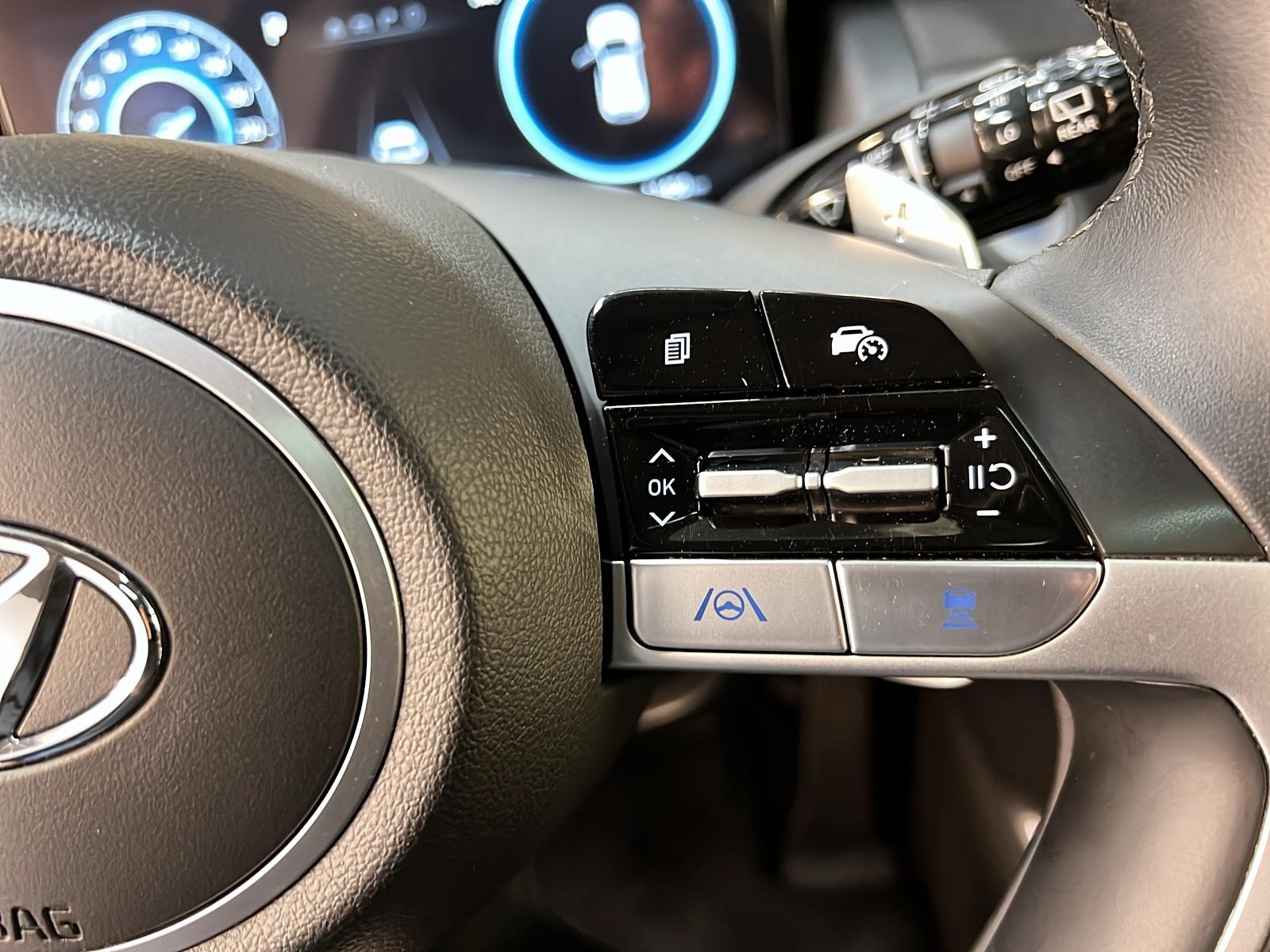 Hyundai Tucson LUXURY HYBRID CUIR TOIT PANO NAV 4RM 2024 - image #21