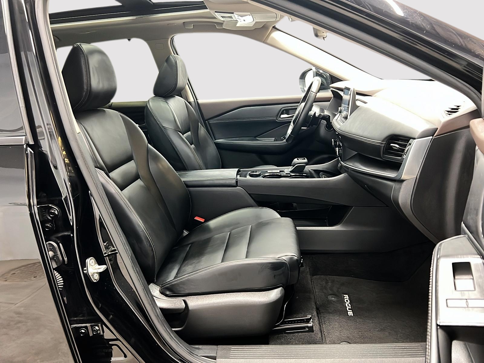 Nissan Rogue SV MIDNIGHT CUIR TOIT PANO 4RM 2023 — photo 8