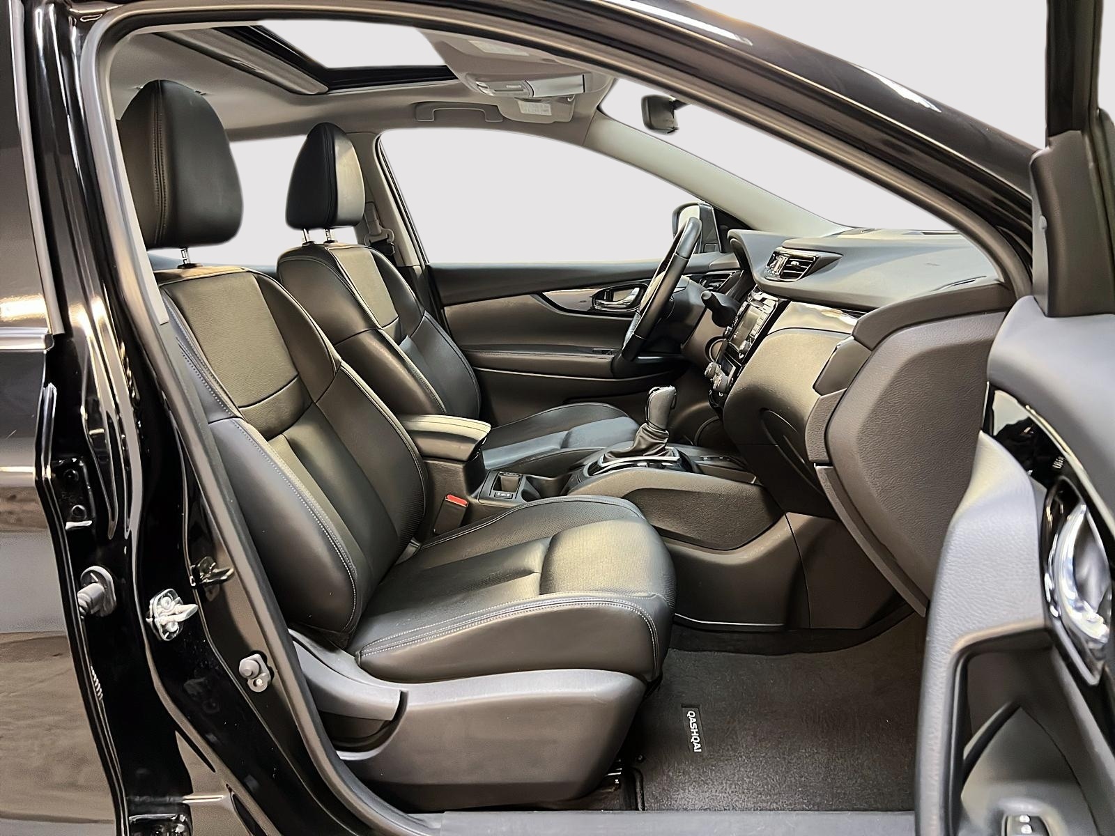 Nissan Qashqai SL CUIR TOIT NAV 4RM 2023 — photo 8