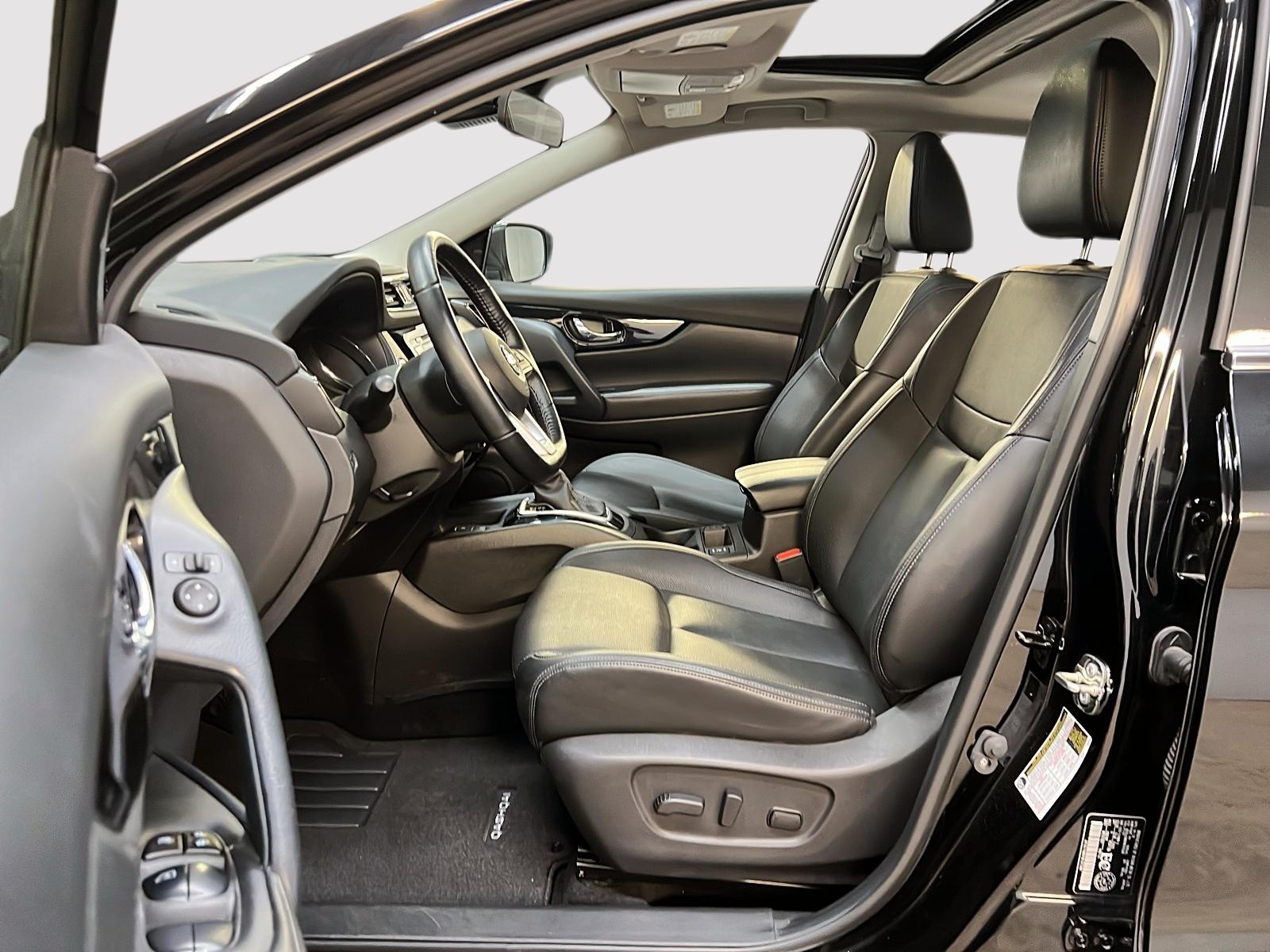 Nissan Qashqai SL CUIR TOIT NAV 4RM 2023 — photo 7
