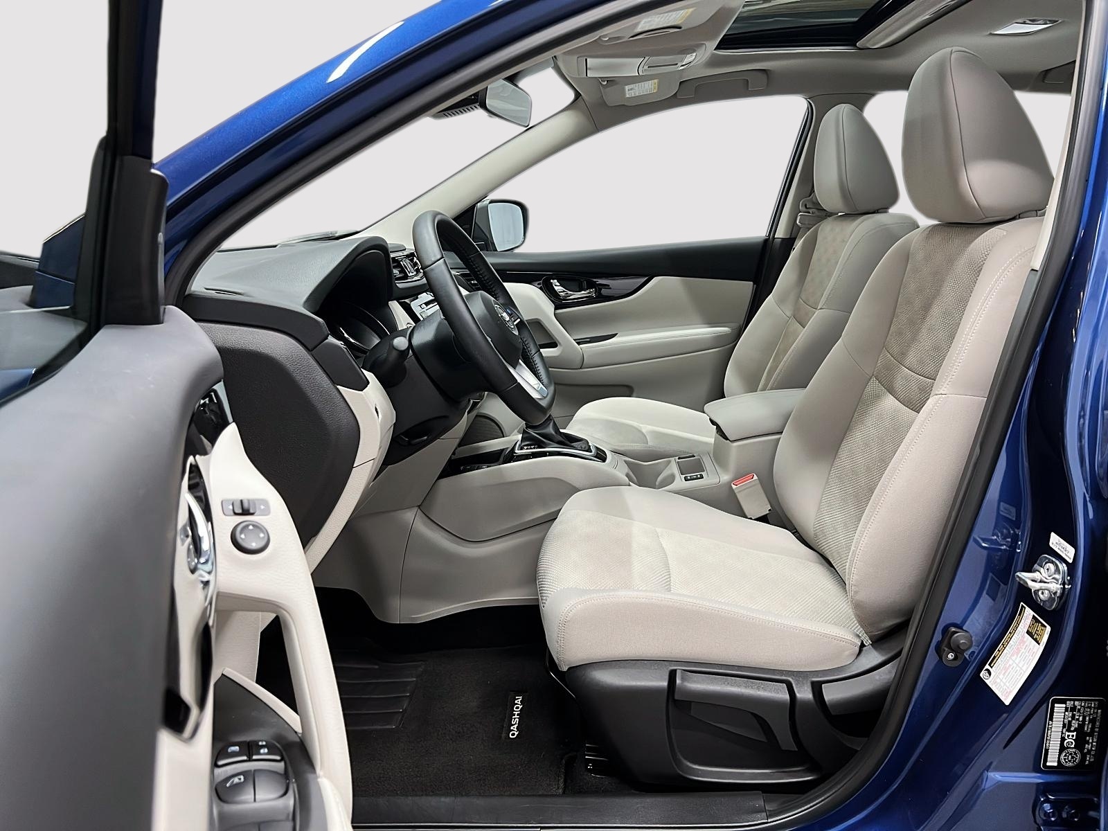Nissan Qashqai SV TOIT 4RM 2023 — photo 7