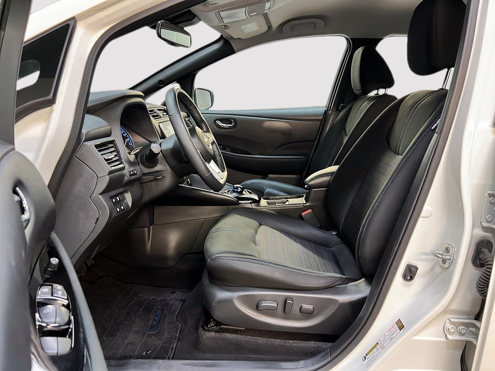Nissan Leaf SV PLUS NAV 2023 — photo 7