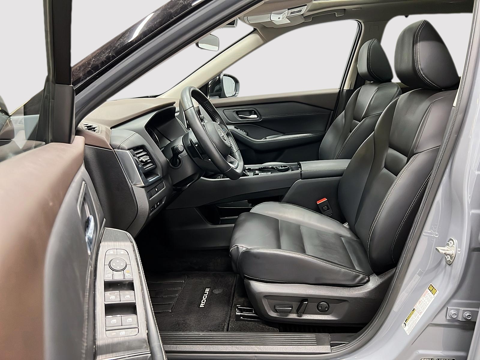 Nissan Rogue SV MIDNIGHT CUIR TOIT PANO 4RM 2023 — photo 7