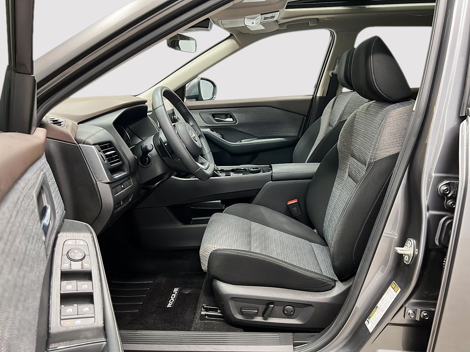 Nissan Rogue SV TOIT PANO 4RM 2023 — photo 7