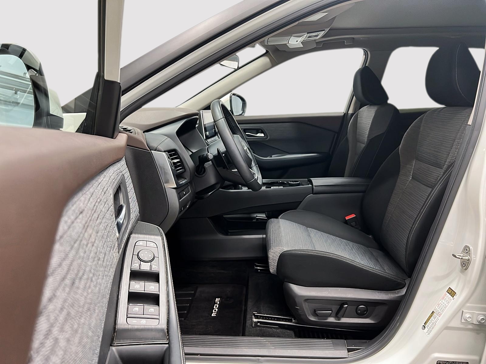 Nissan Rogue SV TOIT PANO 4RM 2023 — photo 7