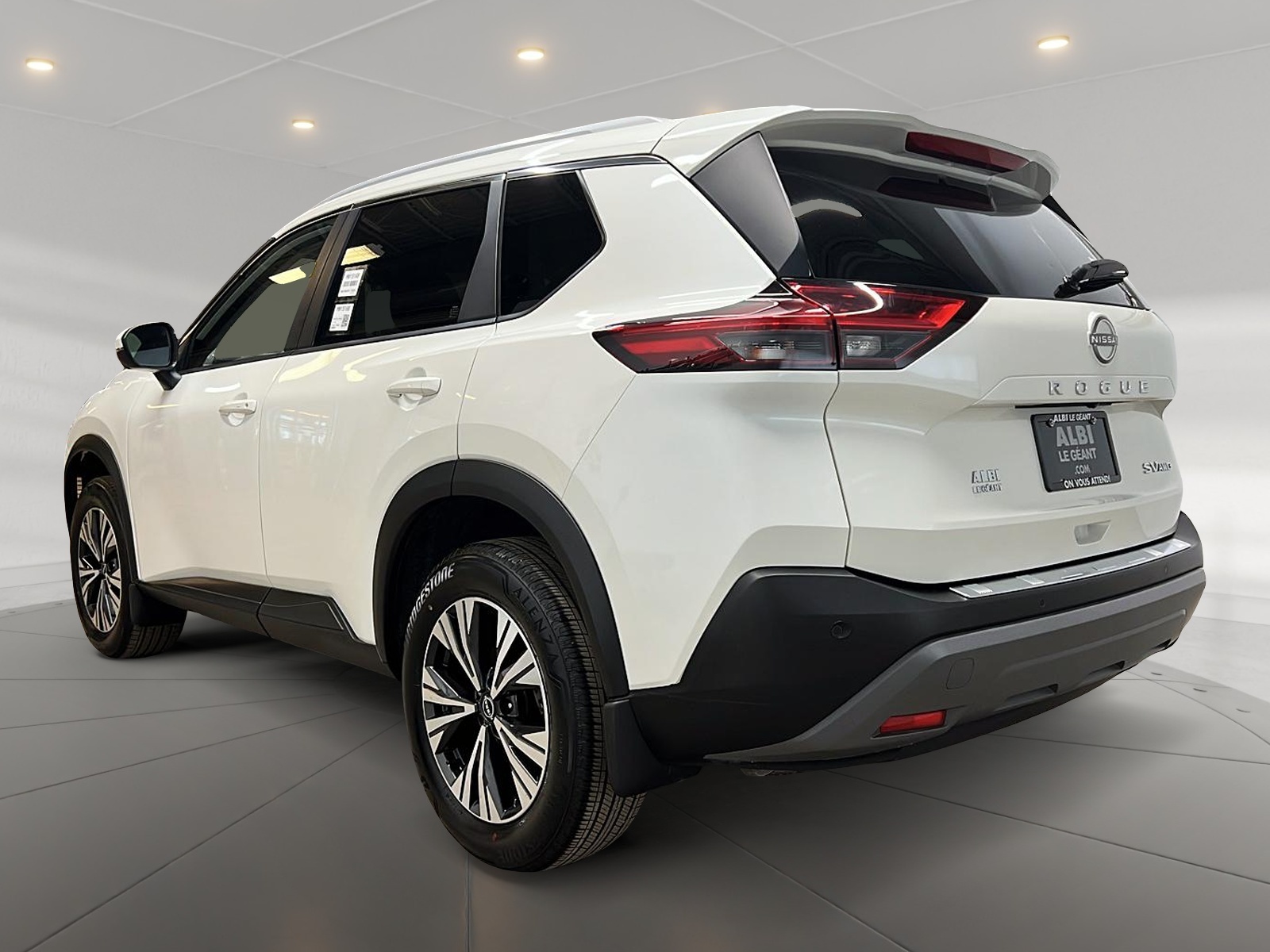 Nissan Rogue SV TOIT PANO 4RM 2023 — photo 6