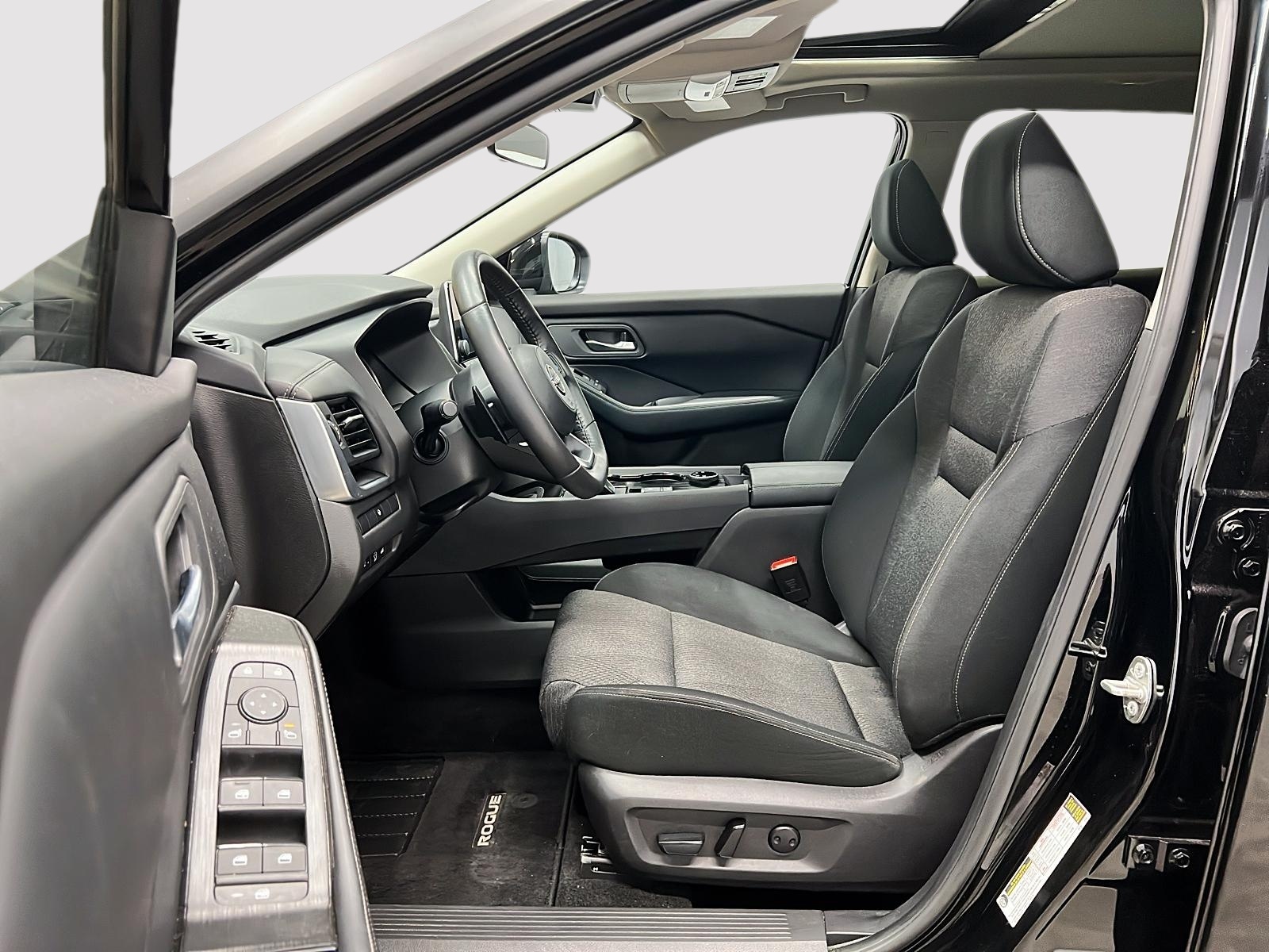Nissan Rogue SV TOIT PANO 4RM 2024 — photo 7