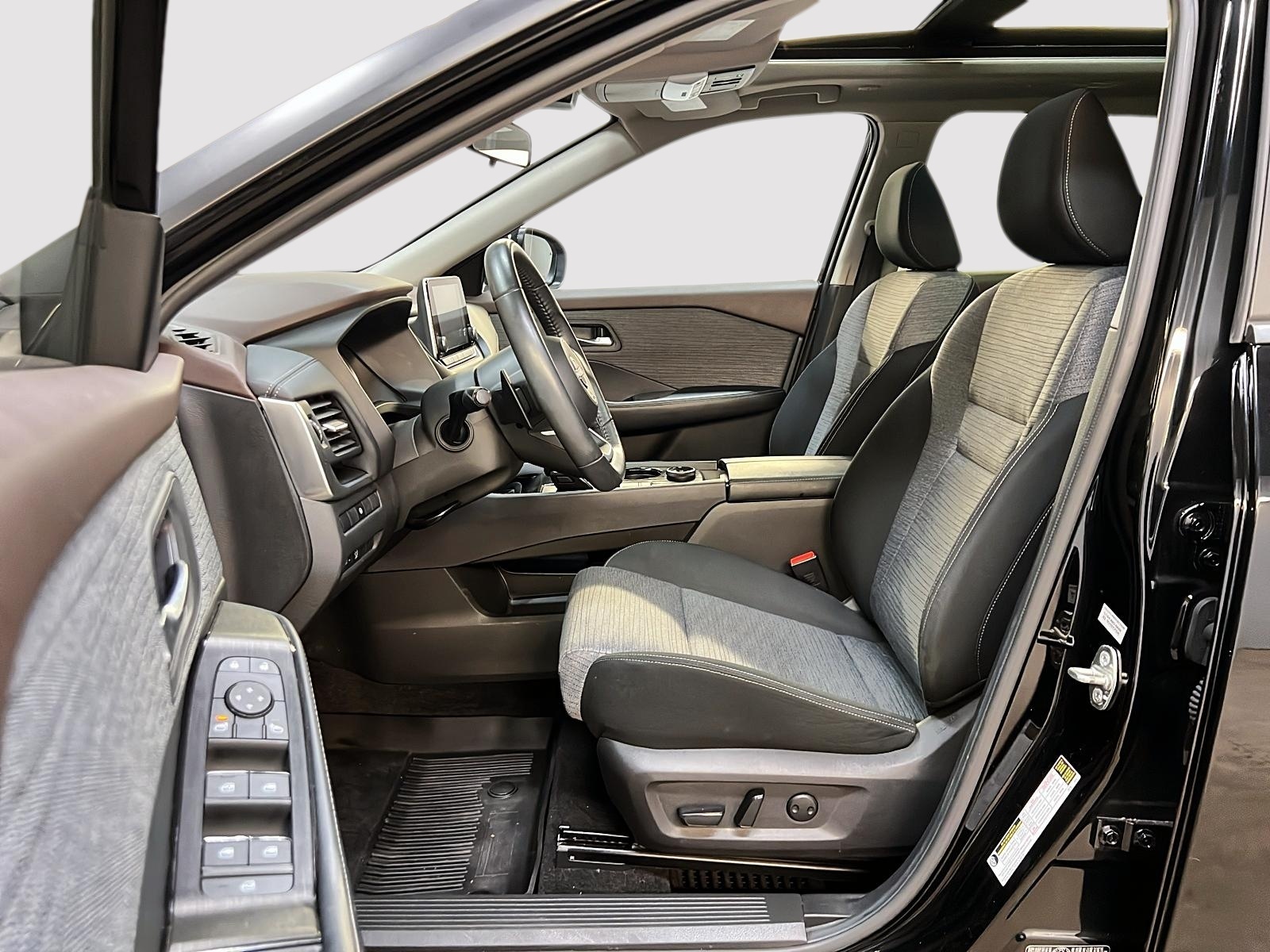 Nissan Rogue SV TOIT PANO 4RM 2023 — photo 7