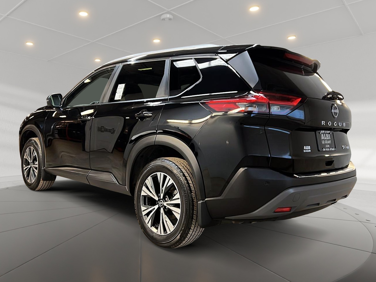 Nissan Rogue SV TOIT PANO 4RM 2023 — photo 6