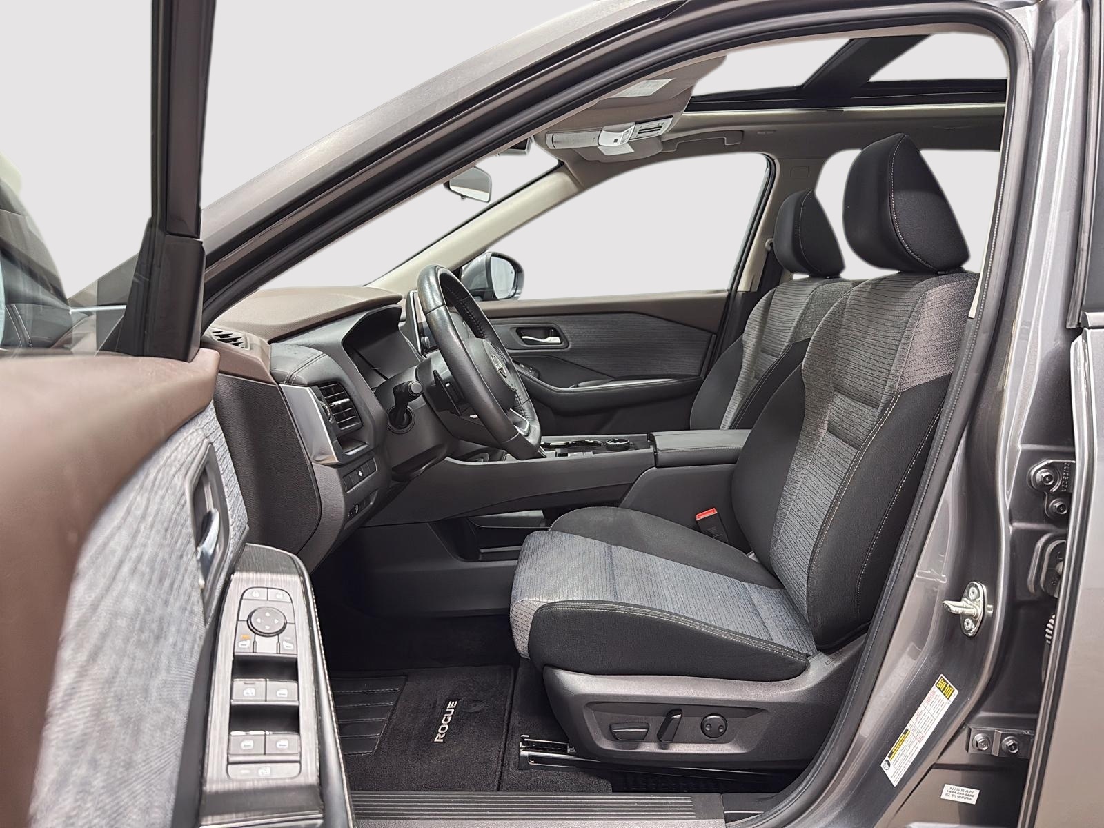 Nissan Rogue SV TOIT PANO 4RM 2023 — photo 7