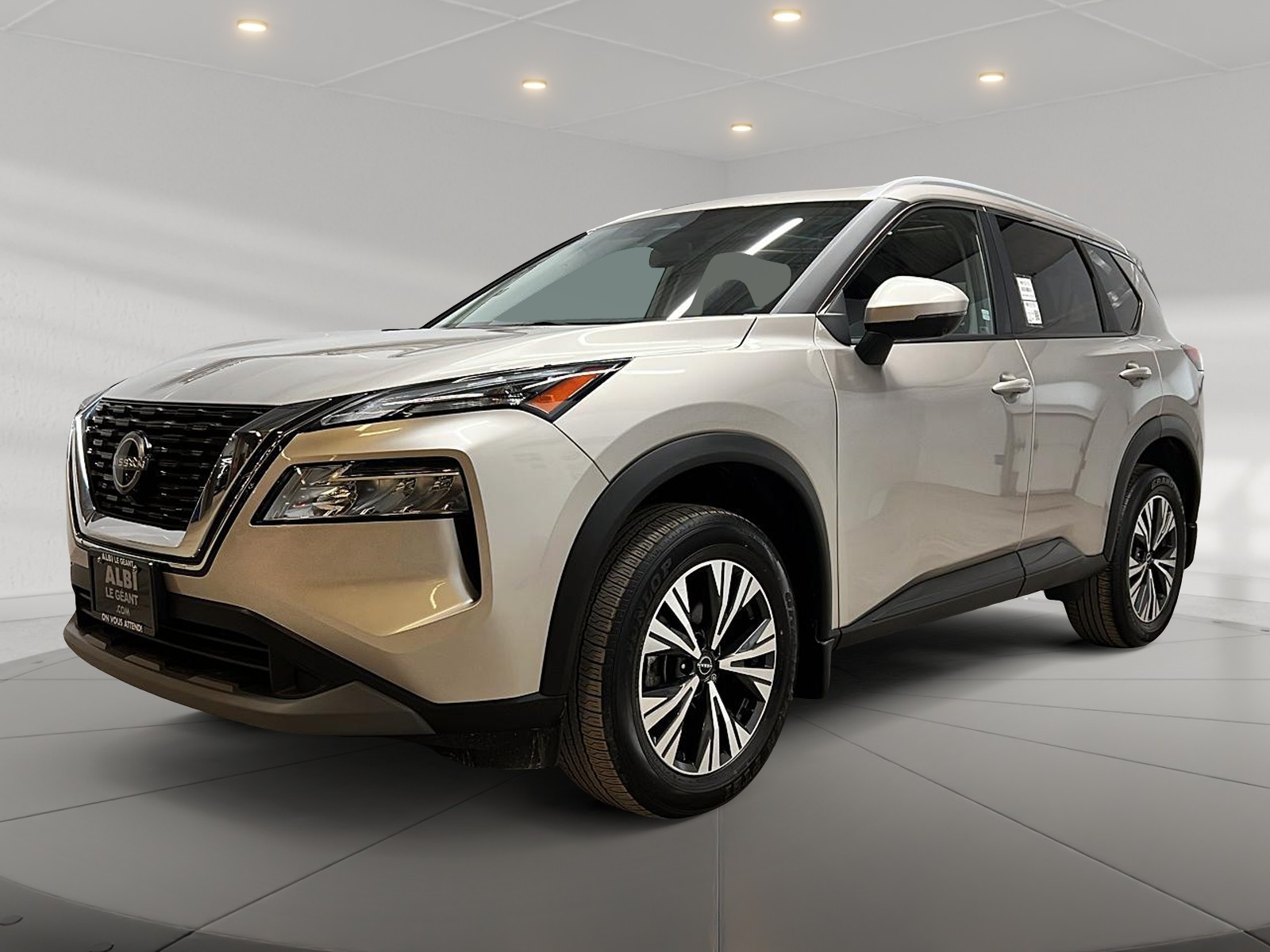 Nissan Rogue SV TOIT PANO 4RM 2023