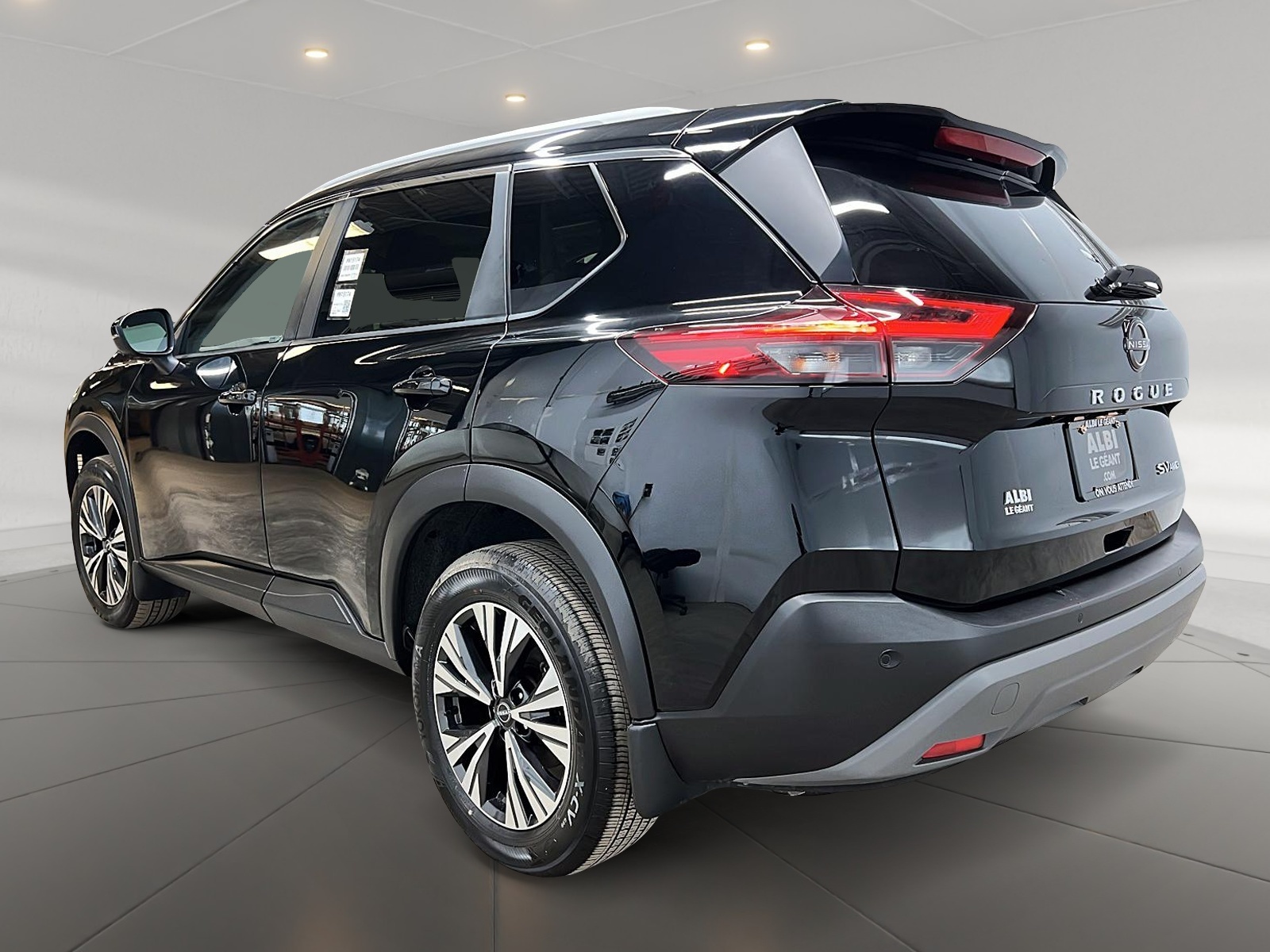 Nissan Rogue SV TOIT PANO 4RM 2023 — photo 6