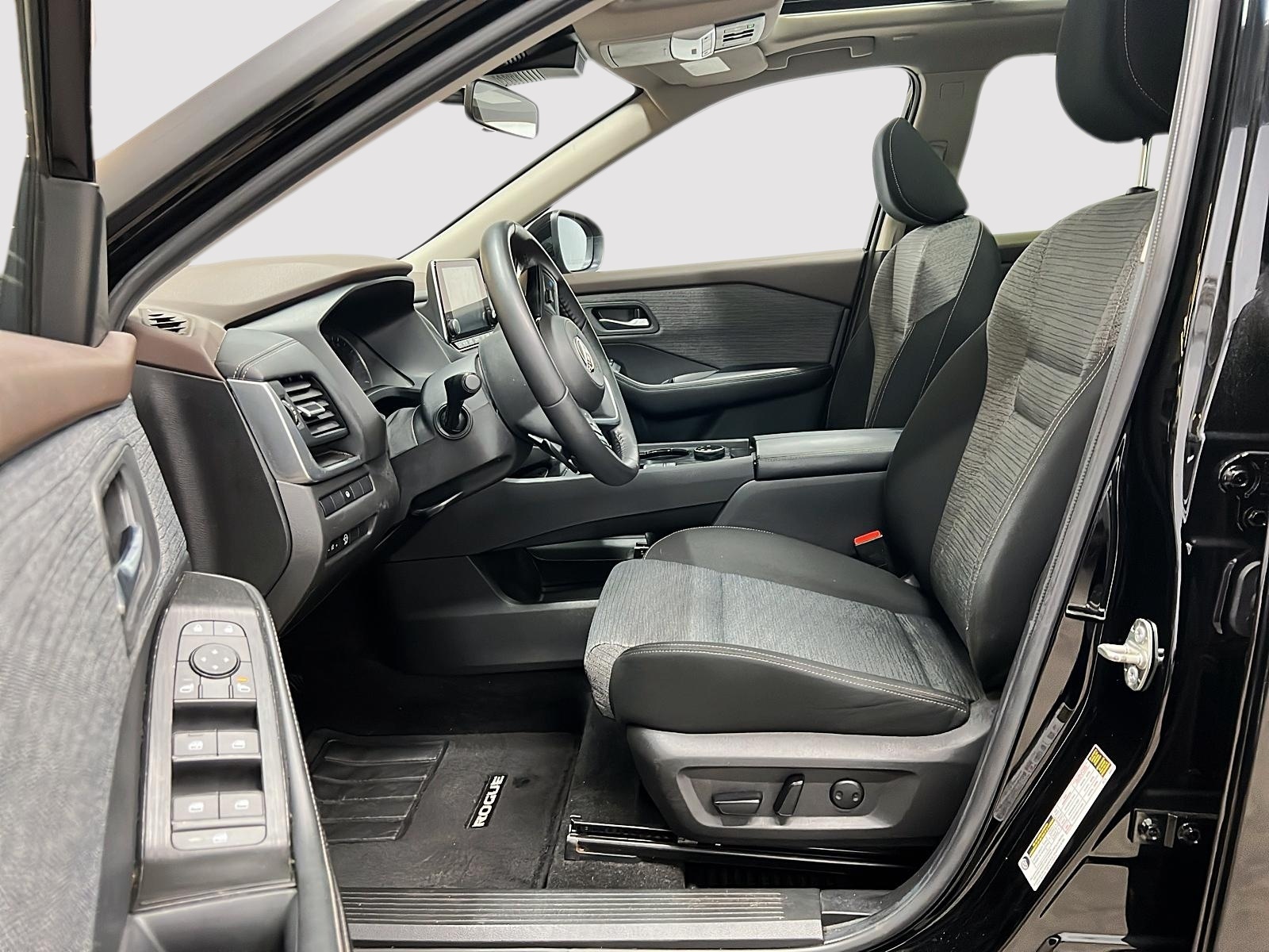 Nissan Rogue SV TOIT PANO 4RM 2023 — photo 7