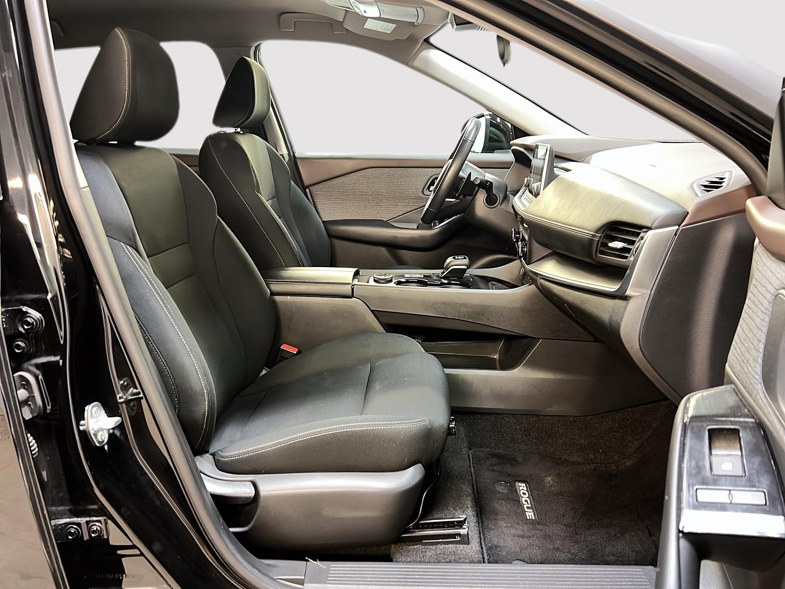 Nissan Rogue S 4RM 2023 — photo 8