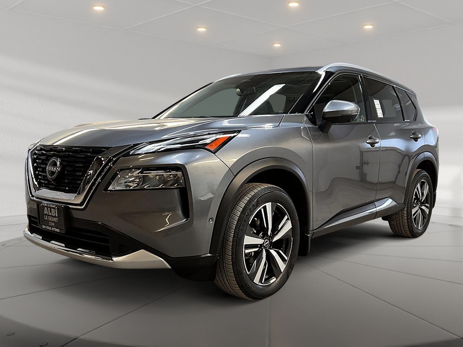 Nissan Rogue PLATINUM CUIR TOIT PANO NAV 4RM 2023