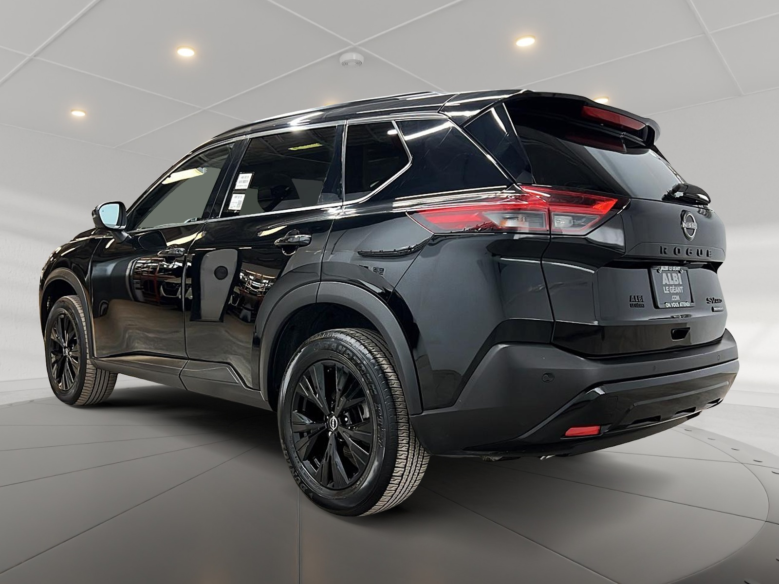 Nissan Rogue SV MIDNIGHT CUIR TOIT PANO 4RM 2023 — photo 6