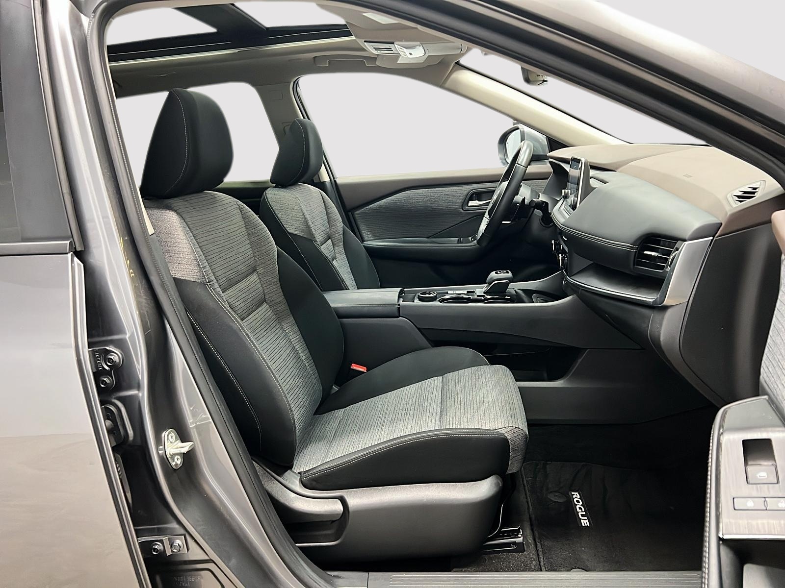 Nissan Rogue SV TOIT PANO 4RM 2023 — photo 8