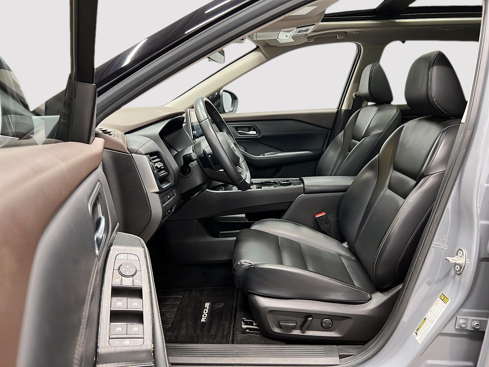 Nissan Rogue SV MIDNIGHT CUIR TOIT PANO 4RM 2023 — photo 7