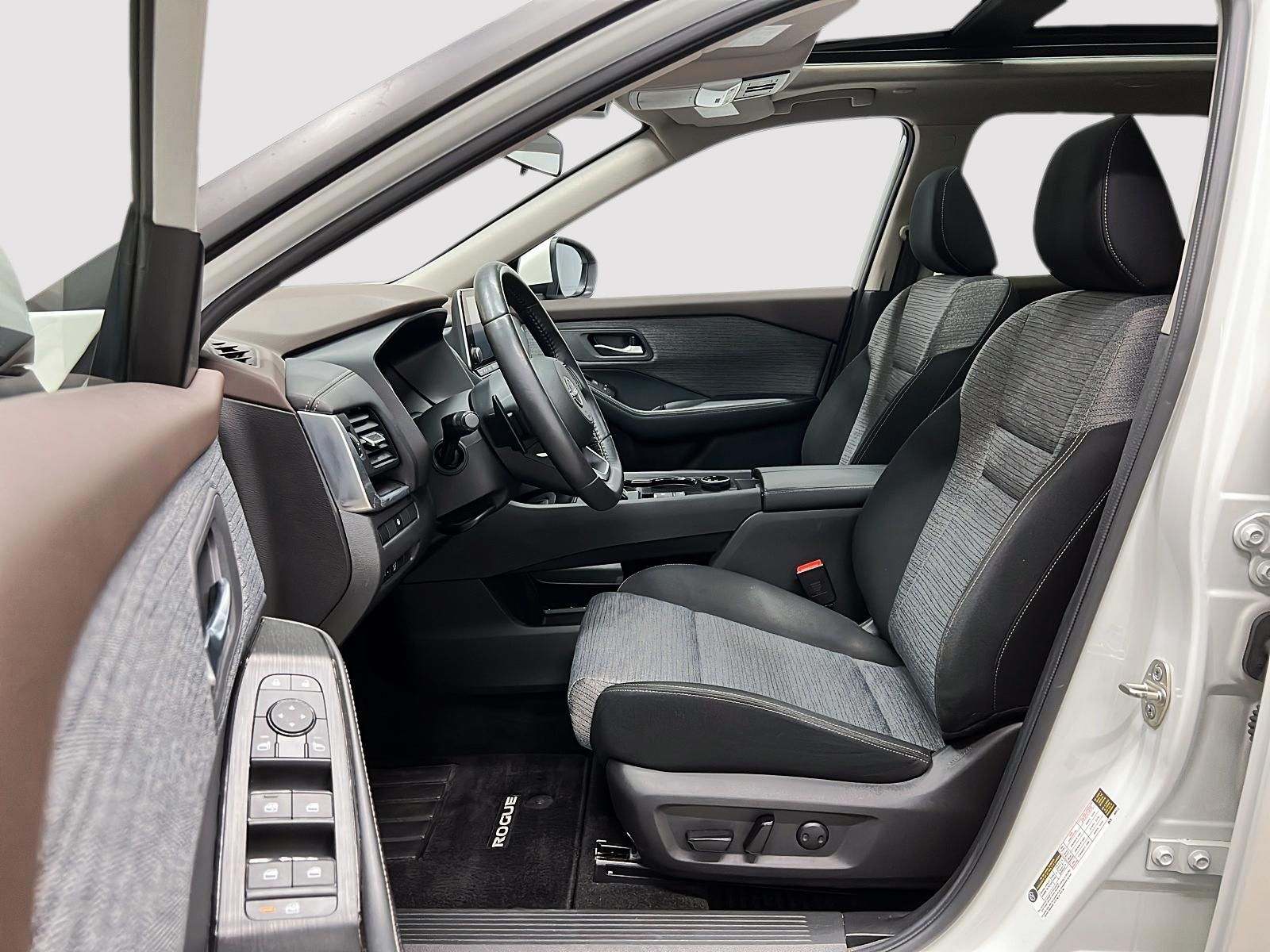 Nissan Rogue SV TOIT PANO 4RM 2023 — photo 7