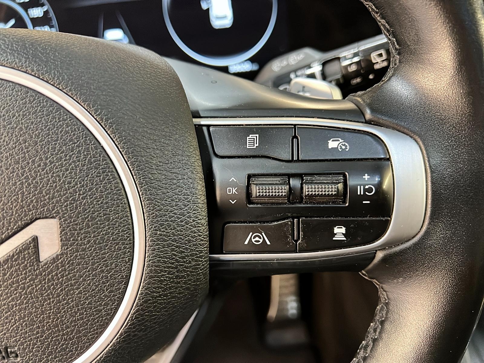 Kia Sportage X-LINE LIMITED CUIR TOIT PANO NAV 4RM 2023 - image #21