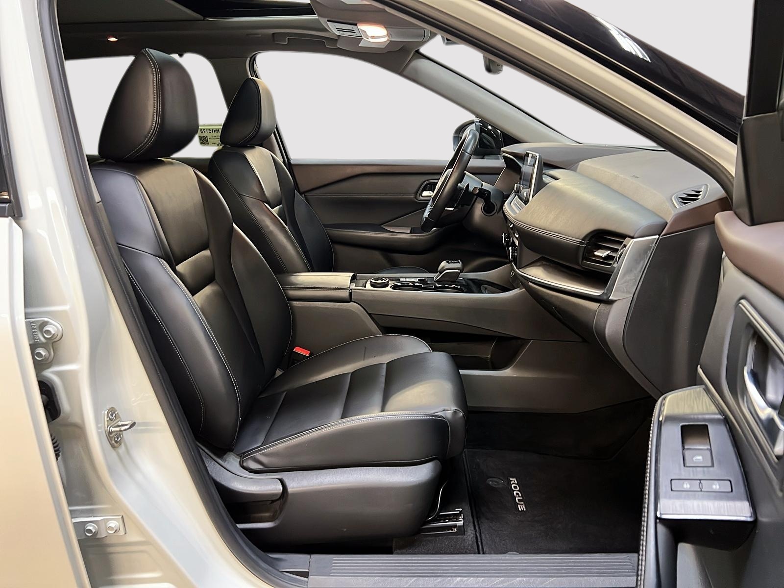 Nissan Rogue SV MIDNIGHT CUIR TOIT PANO 4RM 2023 — photo 8