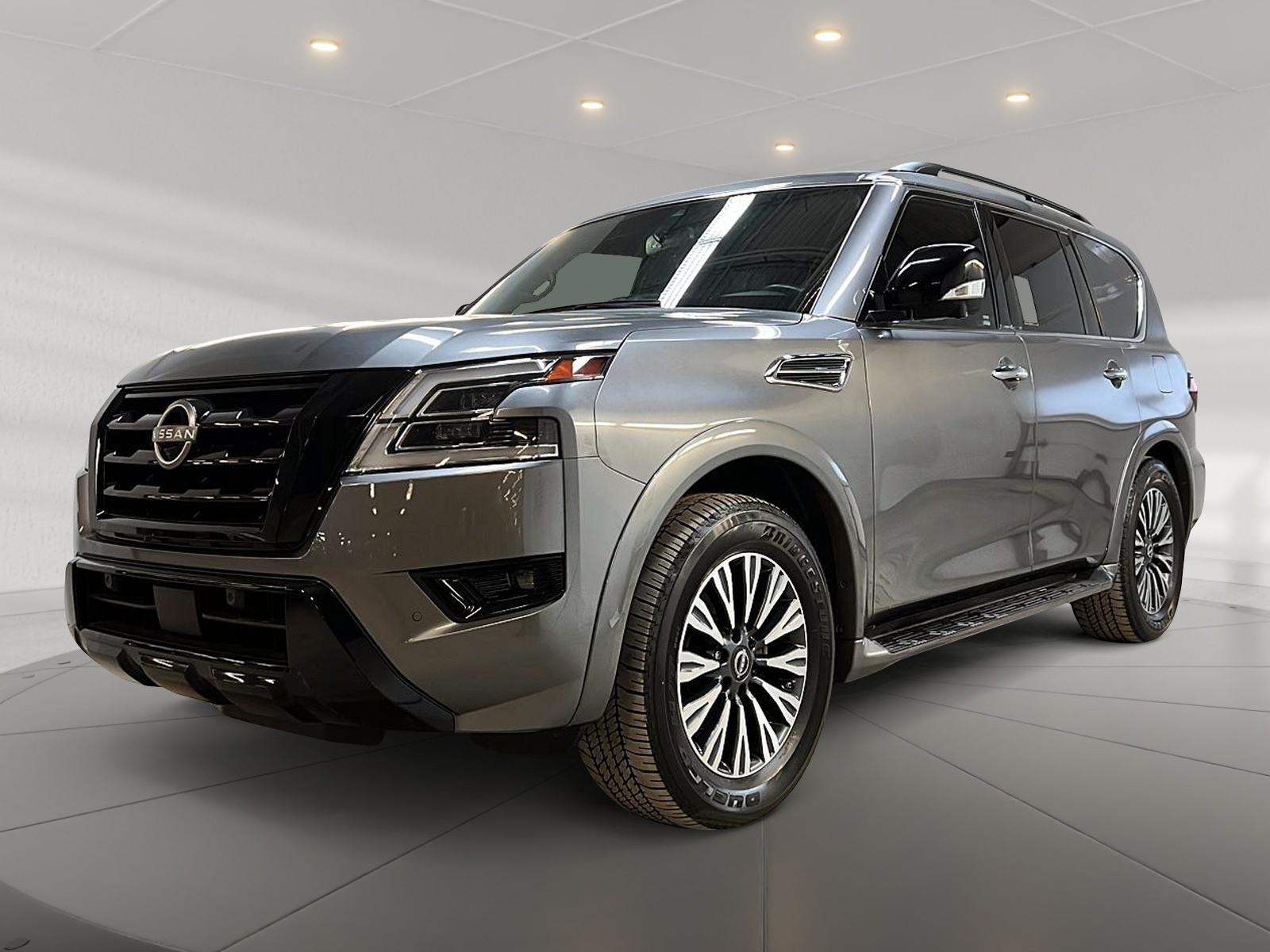 Nissan Armada SL MIDNIGHT CUIR TOIT NAV 4RM 2023 - image #1