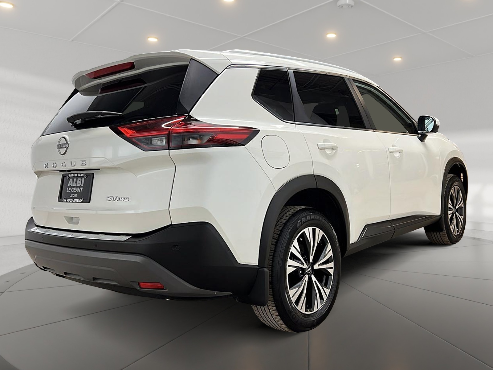 Nissan Rogue SV TOIT PANO 4RM 2023 — photo 4